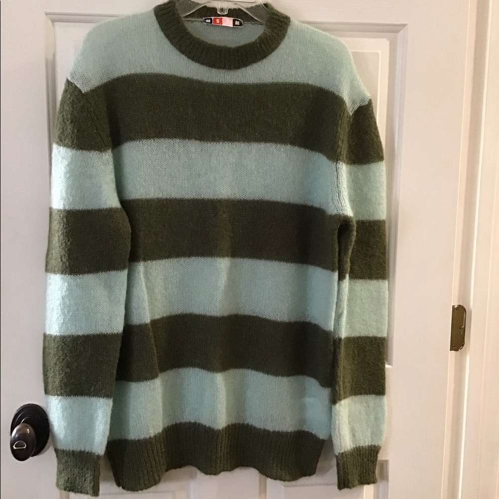 Men’s sweater